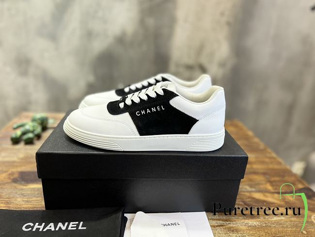 CHANEL | Sneaker In Black - 1