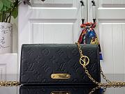 LOUIS VUITTON | Wallet On Chain Lily In Black M46919 - 1