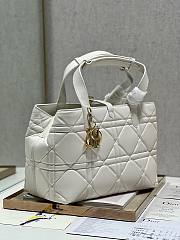 DIOR | Large Dior Toujours Bag White Macrocannage Crinkled Calfskin - 3