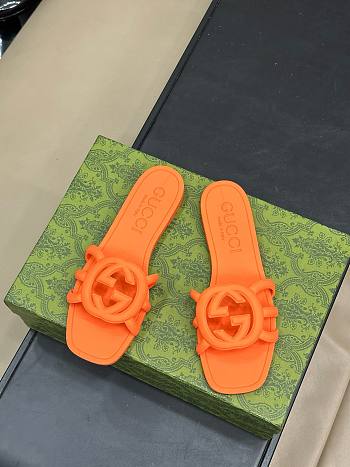GUCCI | Women Interlocking Sandals Orange Color