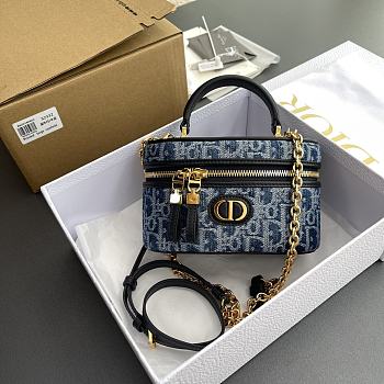 DIOR | 30 Montaigne Mini Vanity Case Blue Denim Dior Oblique Jacquard