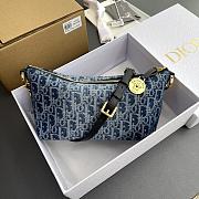 DIOR | Medium Diortravel Nomad Blue Denim Oblique Jacquard - 4