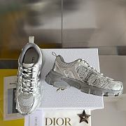 DIOR | Chrono Sneaker Gray Mesh with Silver-Tone Laminated Leather-Effect Panels - 6