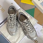 DIOR | Chrono Sneaker Gray Mesh with Silver-Tone Laminated Leather-Effect Panels - 2