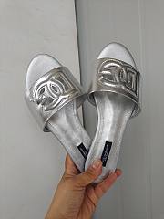 DOLCE & GABBANA NAPPA MORDORE SLIDES WITH DG MILLENNIALS LOGO SILVER - 4