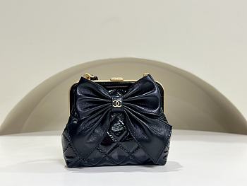 CHANEL | Clutch With Strap Shiny Crinkle Effect Lambskin, Shiny Lambskin & Gold Metallic In Black