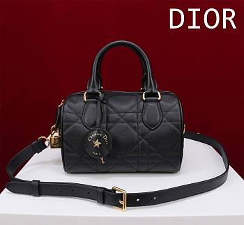 DIOR | Groove 20 Bag Black Macrocannage Calfskin