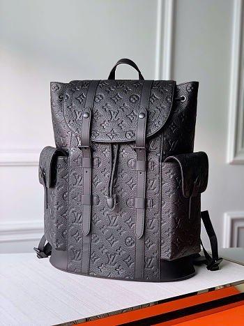 LOUIS VUITTON | Christopher MM Taurillon Cowhide Leather Black M55699