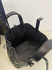 DIOR | Medium Dior Toujours Bag Black Macrocannage Crinkled Calfskin - 4