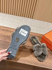 HERMES | Fluffy Sandals - 5