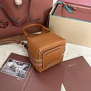 LORO PIANA | Large Bale Bag Smooth Calfskin Warm Tan (L08P) - 4