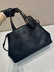 PRADA | Large Quilted Leather Tote Bag Black - 3