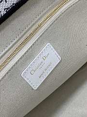 DIOR | Dioramour Medium Dior Book Tote White Embroidery with Black and Red Je Vous Adore Motif and White Calfskin - 4