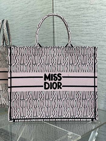 DIOR | Large Dior Book Tote White and Pale Pink Miss Dior Allover Embroidery