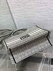 DIOR | Medium Dior Book Tote White and Black Miss Dior Allover Embroidery - 4