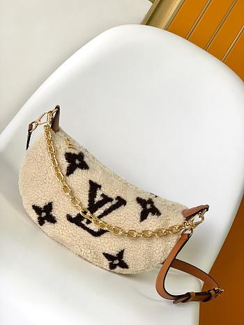 LOUIS VUITTON | Loop Hobo Bag SKI Over The Moon M23321