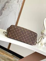 LOUIS VUITTON | Neverfull Bandoulière Inside Out MM Monogram Brown Woven Fabric Rose M12257 - 4