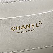 CHANEL | Clutch Lambskin & Gold Plated Metal White - 5