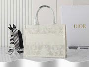 DIOR | Book Tote Medium Size  - 3