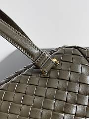 BOTTEGA VENETA | Let's Go Shoulder bag with elongated foldable shape Kaki - 3