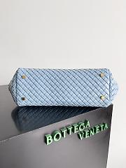 BOTTEGA VENETA | Let's Go Shoulder bag with elongated foldable shape blue - 5