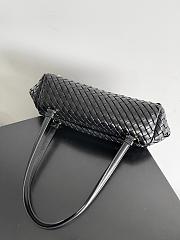 BOTTEGA VENETA | Let's Go Shoulder bag with elongated foldable shape black - 6