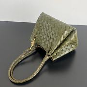 BOTTEGA VENETA | Small Parachute Shoulder bag in supple Intrecciato leather kaki - 4