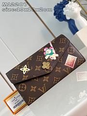 LOUIS VUITTON | Sarah Wallet Exclusive Prelaunch - 1