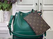 LOUIS VUITTON | Noah BB Epi grained calf leather green - 2