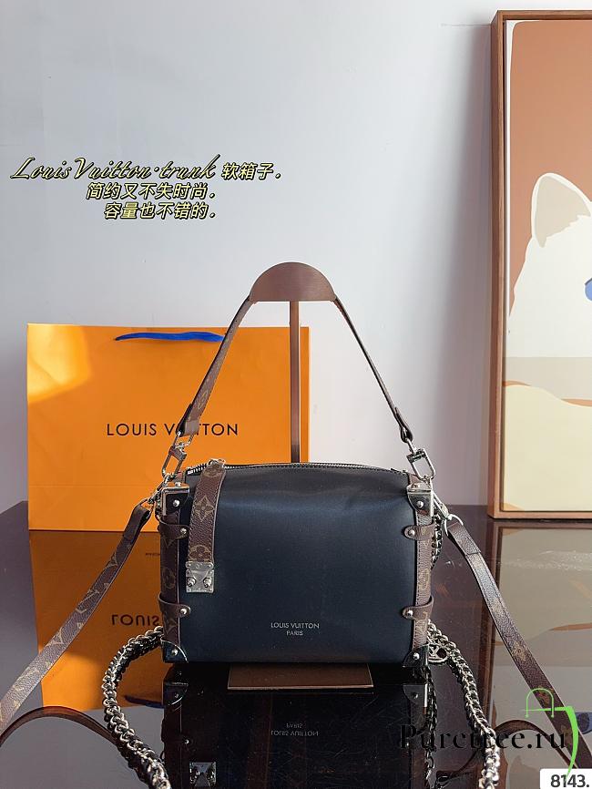 LOUIS VUITTON | Slide Trunk In Black Color - 1