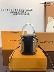 LOUIS VUITTON | Cannes Monogram M43986 - 4