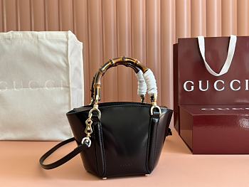 GUCCI | Mini bamboo top handle tote bag black shiny leather