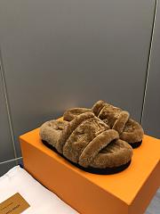 LOUIS VUITTON | Fur Slipper In Brown - 5