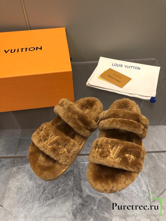 LOUIS VUITTON | Fur Flat Sandals In Brown - 1