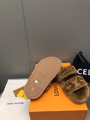 LOUIS VUITTON | Fur Flat Sandals In Brown - 2