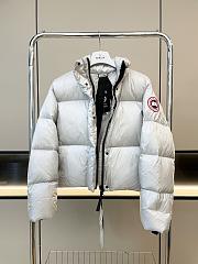 CANADA GOOSE | Cypress Logo Coat In White - 2