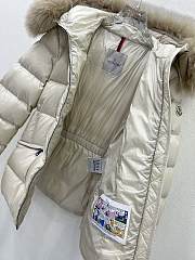 MONCLER | Brasseurs Short Down Jacket Beige - 4