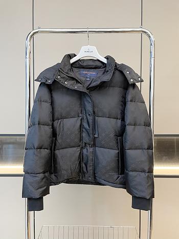 LOUIS VUITTON | Short Down Jacket In Black