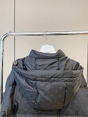 LOUIS VUITTON | Short Down Jacket In Black - 3