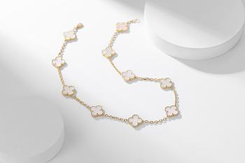 Van Cleef & Arpels | Alhumbra Vintage Necklace Gold Tone In White