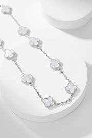 Van Cleef & Arpels | Alhumbra Vintage Necklace Silver Tone In White - 5