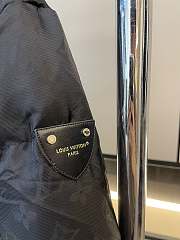 LOUIS VUITTON | Monogram Jacket 1AFUIR Black - 5