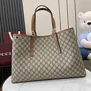 GUCCI | GG Emblem medium tote bag Beige and dark brown new  - 1