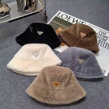 PRADA | Shearling Bucket Hat 