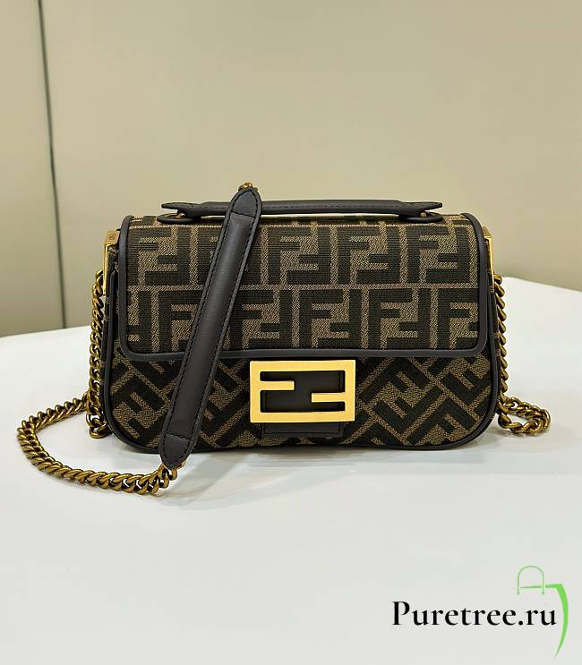 FENDI | Baguette Chain Midi Bag Brown - 1