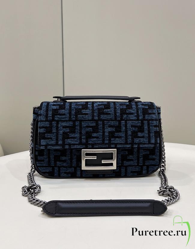 FENDI | Baguette Chain Midi Bag Blue - 1