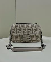 FENDI | Baguette Chain Midi Bag Beige - 1