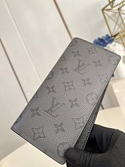 LOUIS VUITTON | Brazza Monogram  - 2