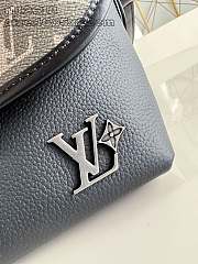 LOUIS VUITTON | Pulse Wearable Wallet M12618 - 5