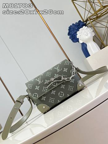 LOUIS VUITTON | Steamer Monogram Gradient 